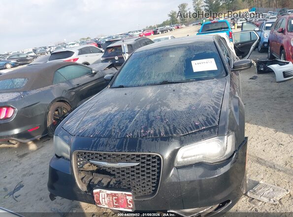2C3CCABG6HH663007 2017 CHRYSLER 300 Black 