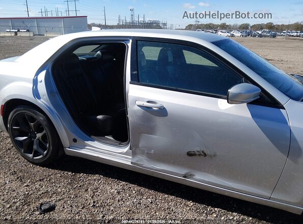 2C3CCABG6MH595785 2021 CHRYSLER 300 Silver Դիմացի տեսք