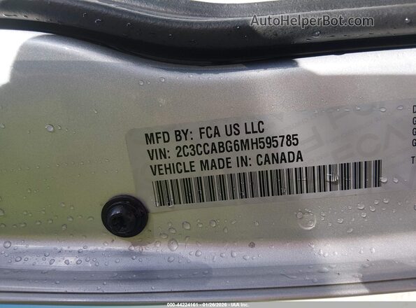 2C3CCABG6MH595785 2021 CHRYSLER 300 Silver Շարժիչի բաժամունքի տեսք