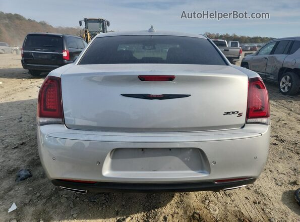 2C3CCABG8NH116347 2022 CHRYSLER 300 Серебряный Вид сзади