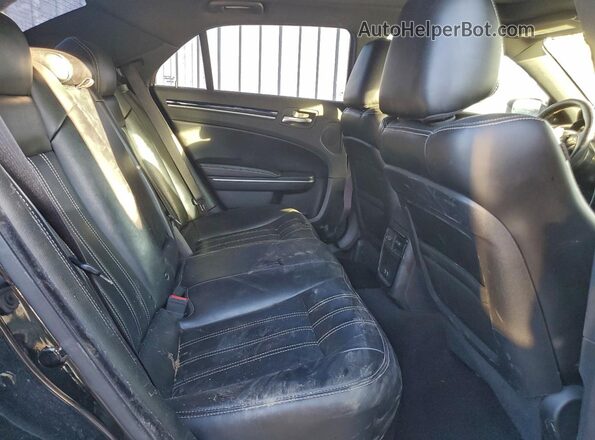 2C3CCABG8NH186981 2022 CHRYSLER 300 Черный Вид задних сидений