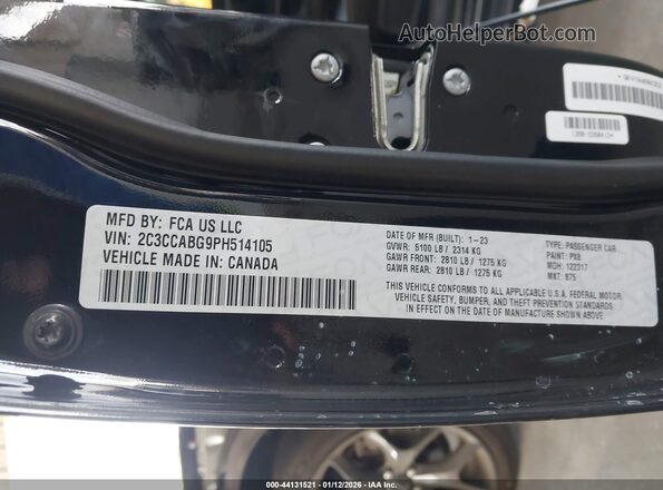 2C3CCABG9PH514105 2023 CHRYSLER 300 Black Vista del compartimento del motor