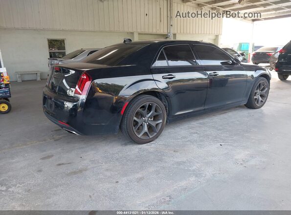 2C3CCABG9PH514105 2023 CHRYSLER 300 Black Trasero derecho