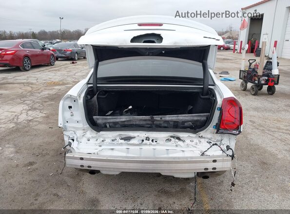2C3CCABT1PH542185 2023 CHRYSLER 300 White 