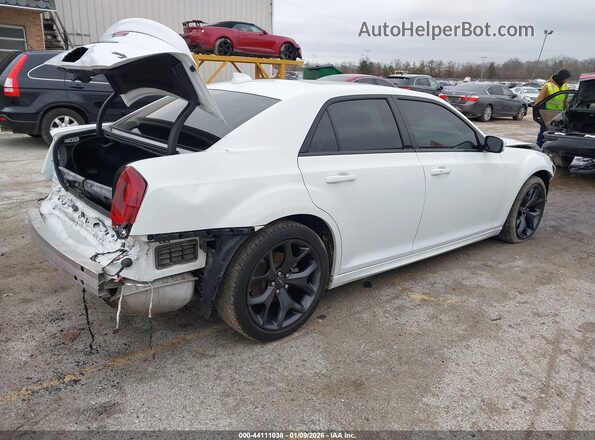 2C3CCABT1PH542185 2023 CHRYSLER 300 White Rear right