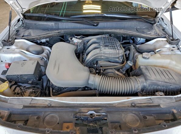 2C3CCADG8PH652604 2023 CHRYSLER 300 White უკანა სალონის ხედი
