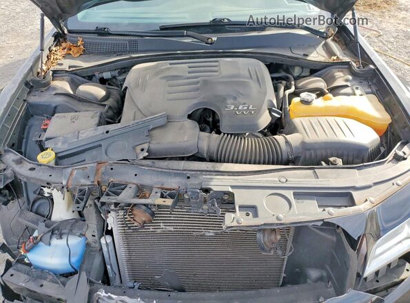 2C3CCAEG3GH190032 2016 CHRYSLER 300 Black Rear interior view