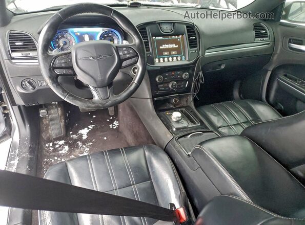 2C3CCAGG5HH540436 2017 CHRYSLER 300 Серебряный Вид панели приборов