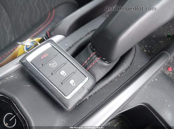 2C3CDBCK8SR537254 2025 DODGE CHARGER Black Առջևի վահանակի տեսք