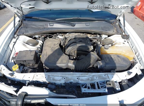 2C3CDXAG0KH646888 2019 DODGE CHARGER White Widok z tyłu