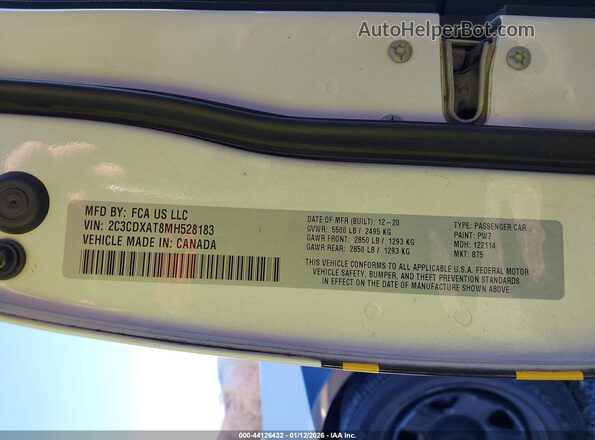 2C3CDXAT8MH528183 2021 DODGE CHARGER White Vista del compartimento del motor
