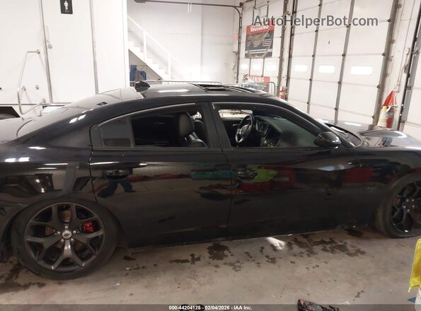 2C3CDXCT3HH659718 2017 DODGE CHARGER Черный Вид задней части салона