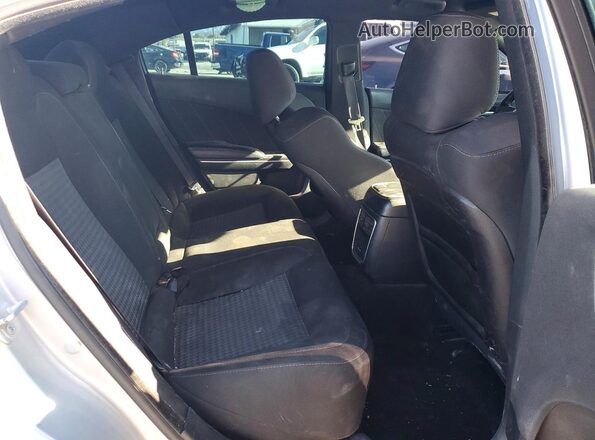 2C3CDXCT3KH754108 2019 DODGE CHARGER Silver Հետևի նստատեղերի տեսք