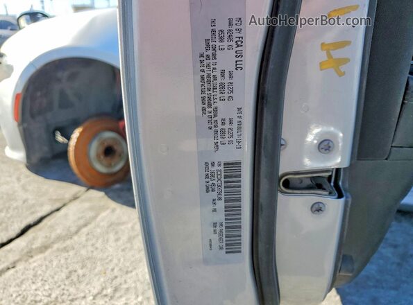 2C3CDXCT3KH754108 2019 DODGE CHARGER Silver Շարժիչի բաժամունքի տեսք
