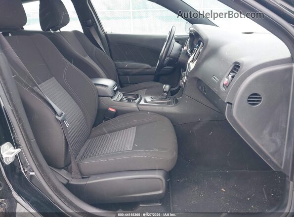 2C3CDXJG8PH706049 2023 DODGE CHARGER Черный Вид салона спереди