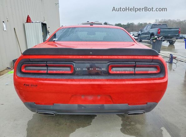 2C3CDZAG2JH196042 2018 DODGE CHALLENGER Red Вид ззаду