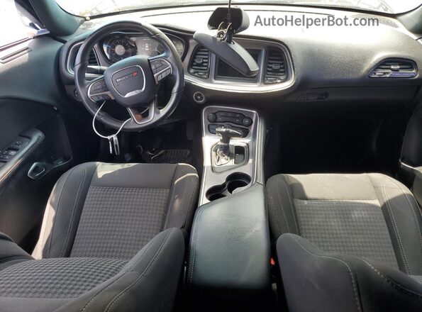 2C3CDZAG3KH521816 2019 DODGE CHALLENGER Черный Вид панели приборов