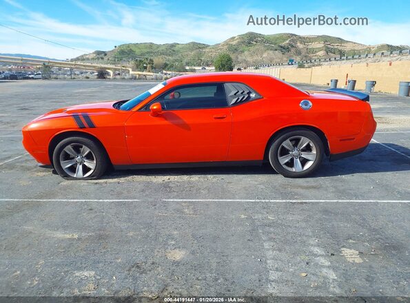 2C3CDZAG7GH305569 2016 DODGE CHALLENGER Оранжевый Панорамный вид салона 360°