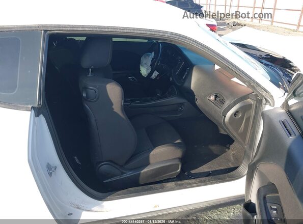 2C3CDZBT0MH516751 2021 DODGE CHALLENGER White Սալոնի դիմացի տեսք