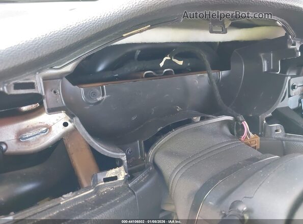2C3CDZBT3KH552155 2019 DODGE CHALLENGER White Вид задніх сидінь