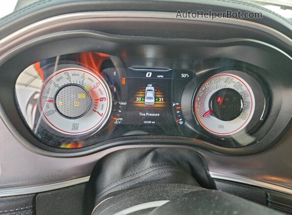 2C3CDZFJXNH245871 2022 DODGE CHALLENGER Purple Vista del cuadro de instrumentos