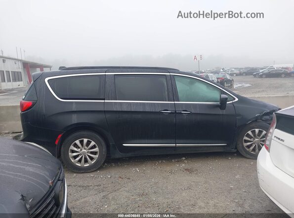 2C4RC1BG0HR507626 2017 CHRYSLER PACIFICA Black Vista del cuadro de instrumentos