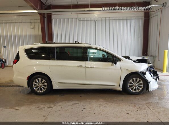 2C4RC1BG1KR554106 2019 CHRYSLER PACIFICA White 