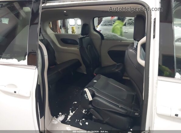 2C4RC1BG1RR110055 2024 CHRYSLER PACIFICA White VIN კოდის სტიკერის ხედი