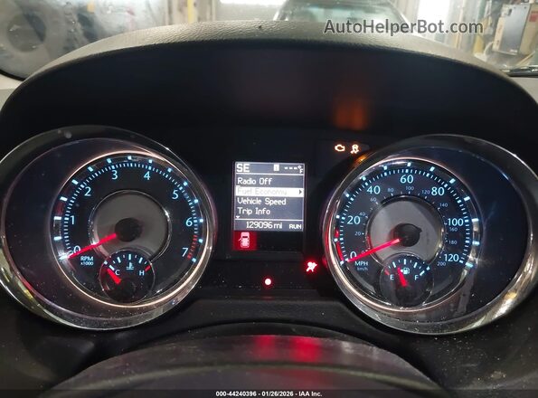 2C4RC1BG2GR118713 2016 CHRYSLER TOWN & COUNTRY Silver Widok tylnych siedzeń
