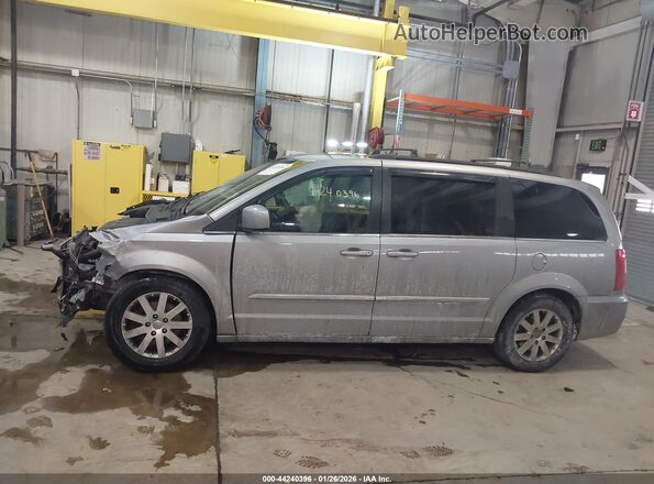 2C4RC1BG2GR118713 2016 CHRYSLER TOWN & COUNTRY Silver 