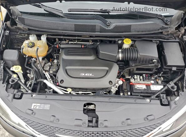 2C4RC1BG2HR820855 2017 CHRYSLER PACIFICA Black Widok komory silnika