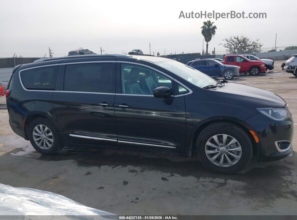 2C4RC1BG2KR592749 2019 CHRYSLER PACIFICA Black 