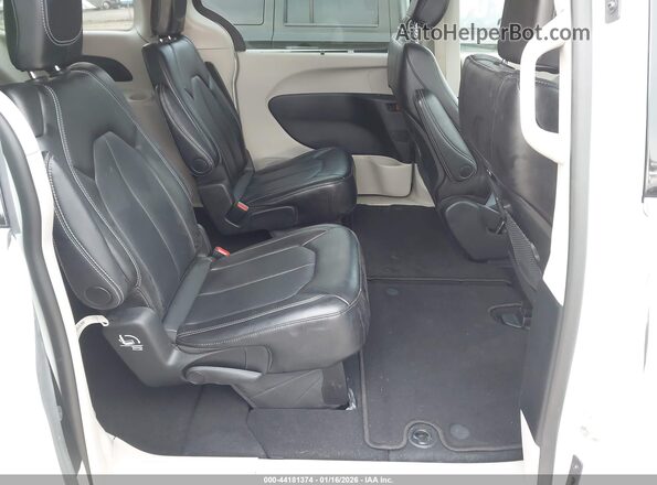 2C4RC1BG4RR165468 2024 CHRYSLER PACIFICA White Widok naklejki z numerem VIN