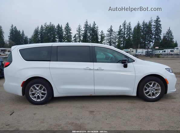 2C4RC1BG4RR165468 2024 CHRYSLER PACIFICA White Widok wnętrza z tyłu