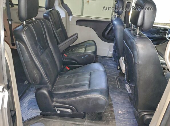 2C4RC1BG5GR287852 2016 CHRYSLER TOWN Gray Vista interior trasera