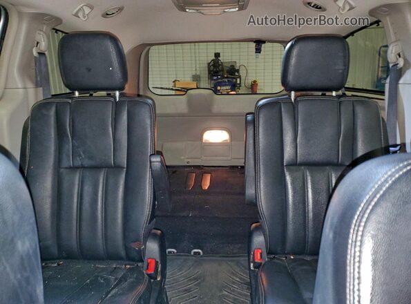 2C4RC1BG5GR287852 2016 CHRYSLER TOWN Gray Vista de los asientos traseros