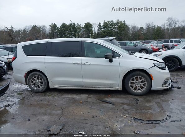 2C4RC1BG8RR114622 2024 CHRYSLER PACIFICA White 
