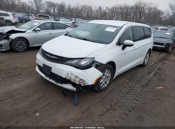 2C4RC1CG0NR105065 2022 CHRYSLER VOYAGER White Առջևի ձախ երեք քառորդ տեսարան