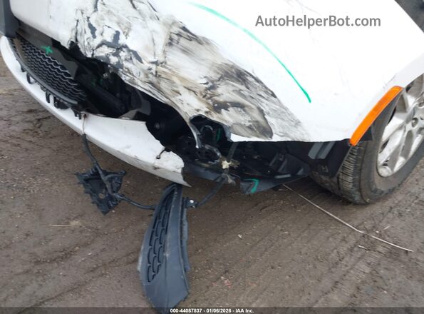 2C4RC1CG0NR105065 2022 CHRYSLER VOYAGER White Սարքավորումների վահանակի տեսք