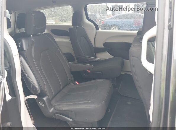 2C4RC1CG1NR105561 2022 CHRYSLER VOYAGER Gray Вид наклейки з VIN-кодом