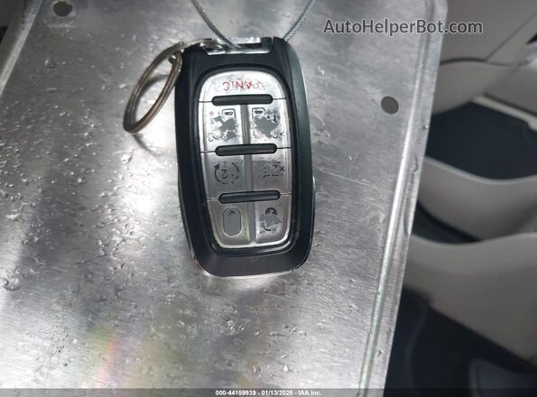 2C4RC1CG1NR105561 2022 CHRYSLER VOYAGER Gray Вид панелі приладів