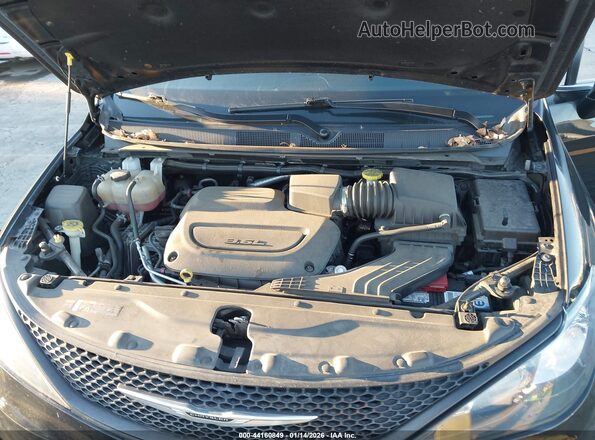 2C4RC1CG1PR548344 2023 CHRYSLER VOYAGER Black Вид ззаду