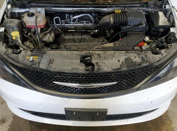 2C4RC1CG1PR582882 2023 CHRYSLER VOYAGER White ძრავის განყოფილების ხედი