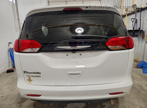 2C4RC1CG1PR582882 2023 CHRYSLER VOYAGER White უკანა ხედი