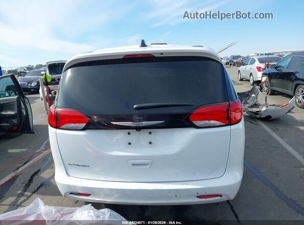 2C4RC1CG2PR534548 2023 CHRYSLER VOYAGER Белый 