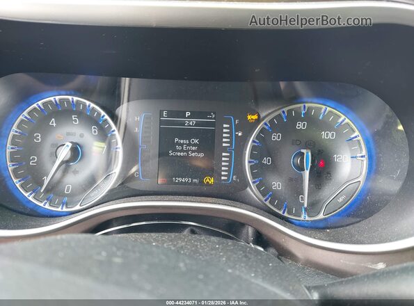 2C4RC1CG2PR534548 2023 CHRYSLER VOYAGER Белый Вид задних сидений