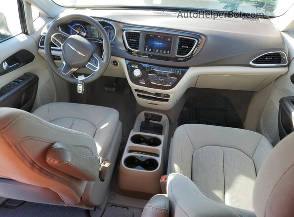 2C4RC1CG4LR131178 2020 CHRYSLER VOYAGER Blue წინა პანელის ხედი