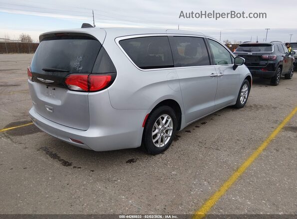 2C4RC1CG4PR511658 2023 CHRYSLER VOYAGER Silver Задня права чверть