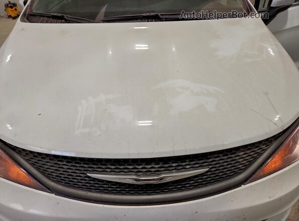 2C4RC1CG5PR551103 2023 CHRYSLER VOYAGER White Engine compartment view