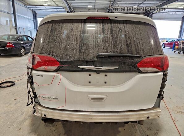 2C4RC1CG5PR551103 2023 CHRYSLER VOYAGER White Rear view
